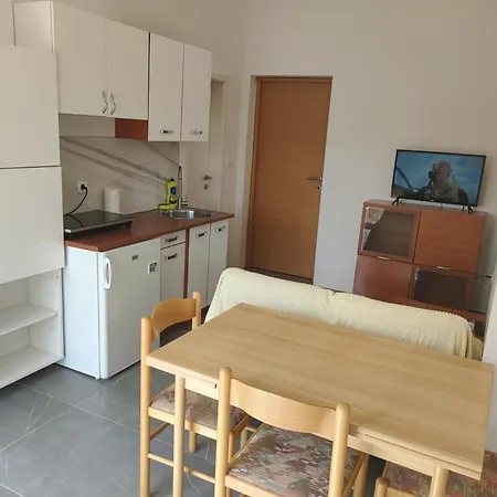 Green Paradise Apartment Dugobabe